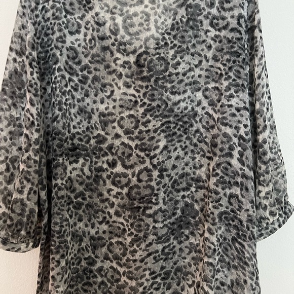 2 piece sheer chicos top and vest size m - Picture 6 of 10